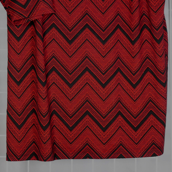Catherines Sweater Dress Women 4X Red Chevron Shift Exposed Zipper Plus Size - Picture 4 of 10